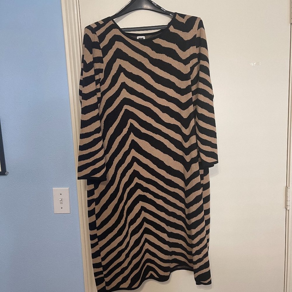 Anne Klein Woman Camel/Black Striped Knit Dress Size XL